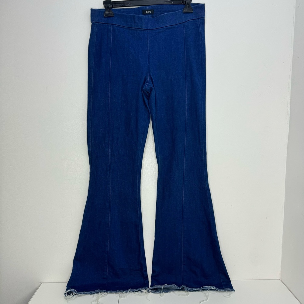 BDG URBAN OUTFITTERS pull on Flare Jeans